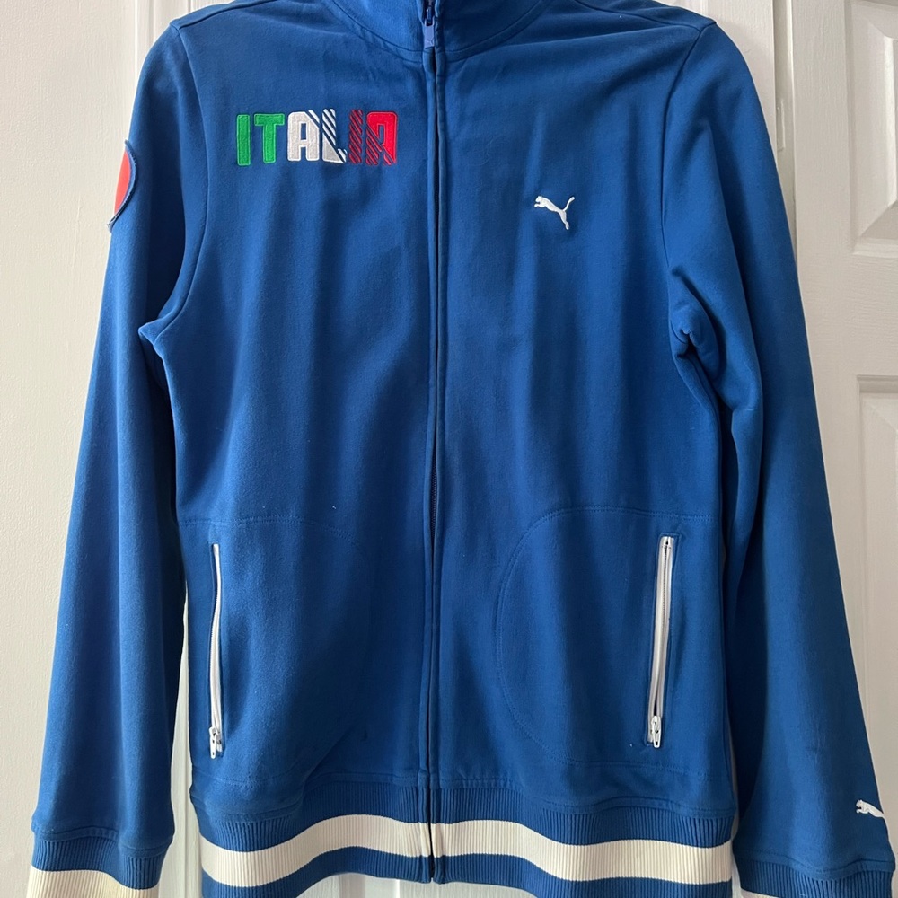 Puma ITALY track jacket. Size small . 🇮🇹